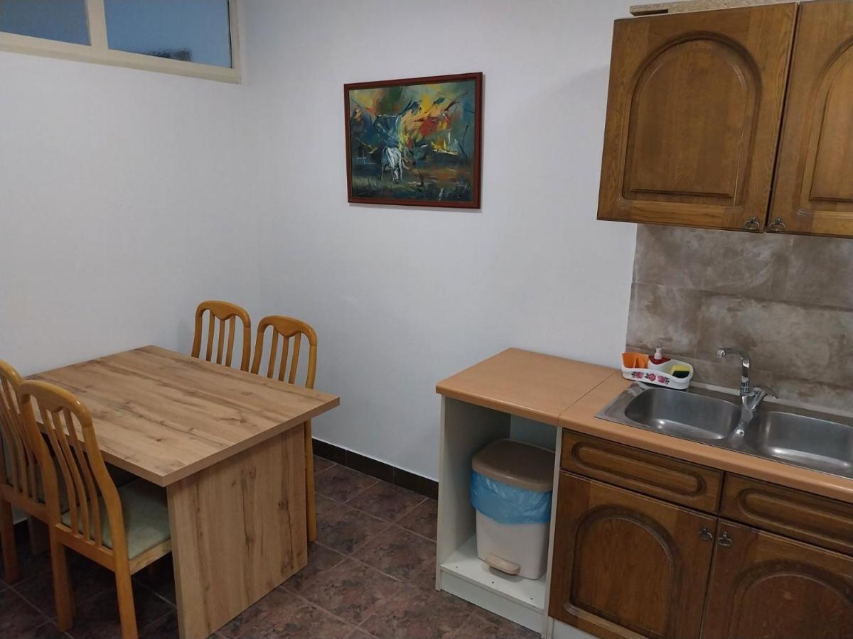 Budget Apartment Balkanika เบลเกรด ภายนอก รูปภาพ